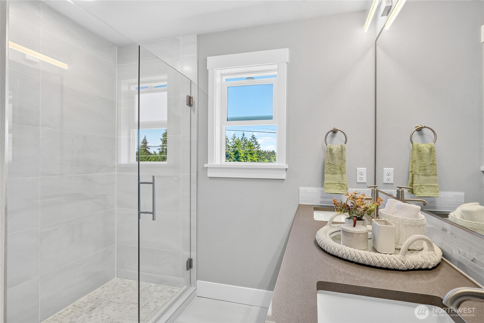 17051 8th Avenue Property Photo 14