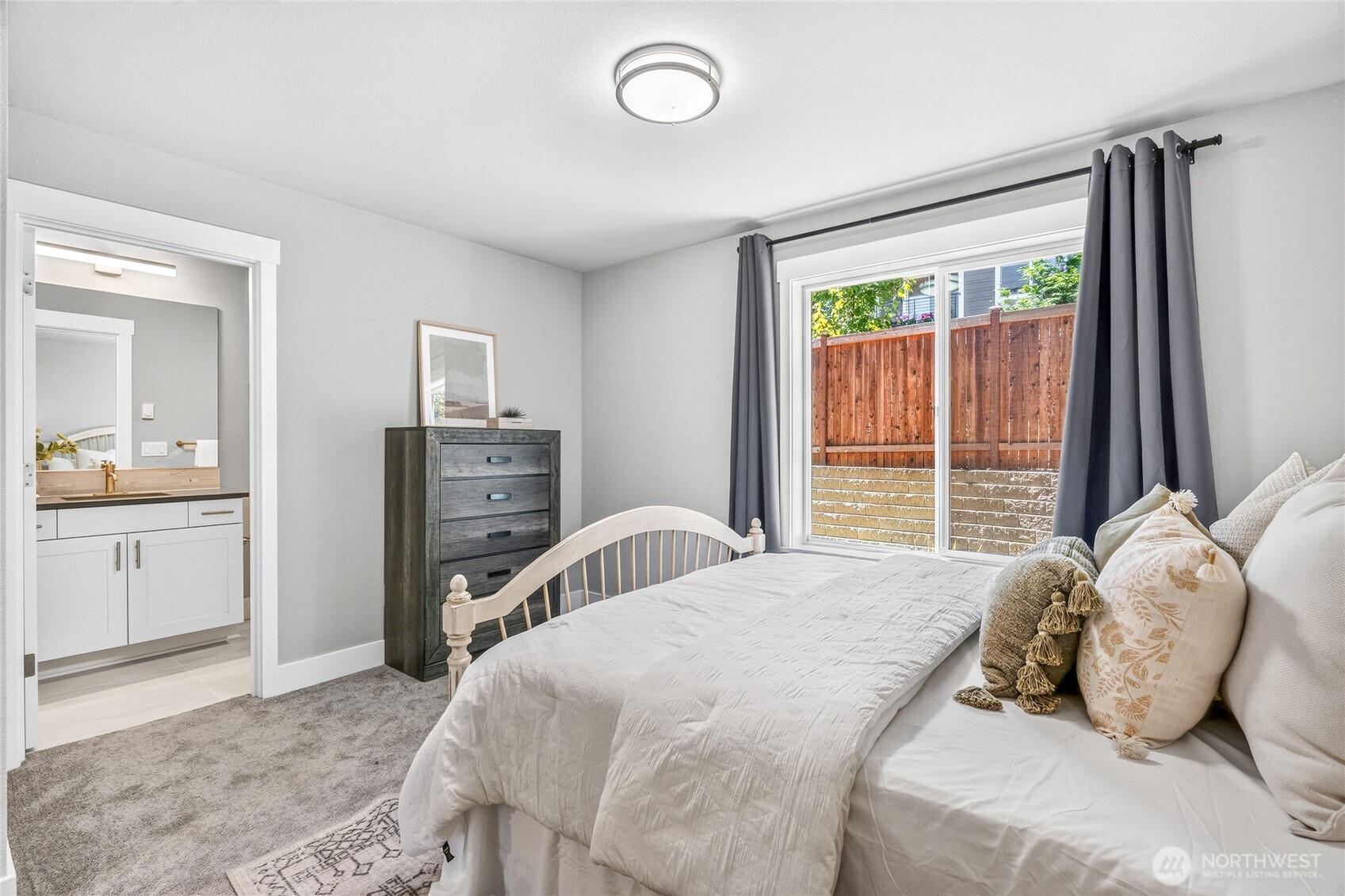 17051 8th Avenue Property Photo 17