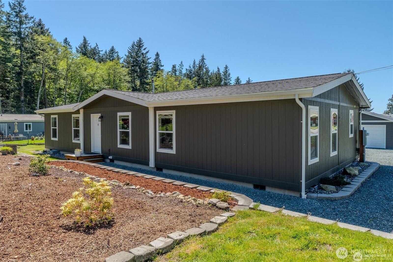 368 COE Street Property Photo 1