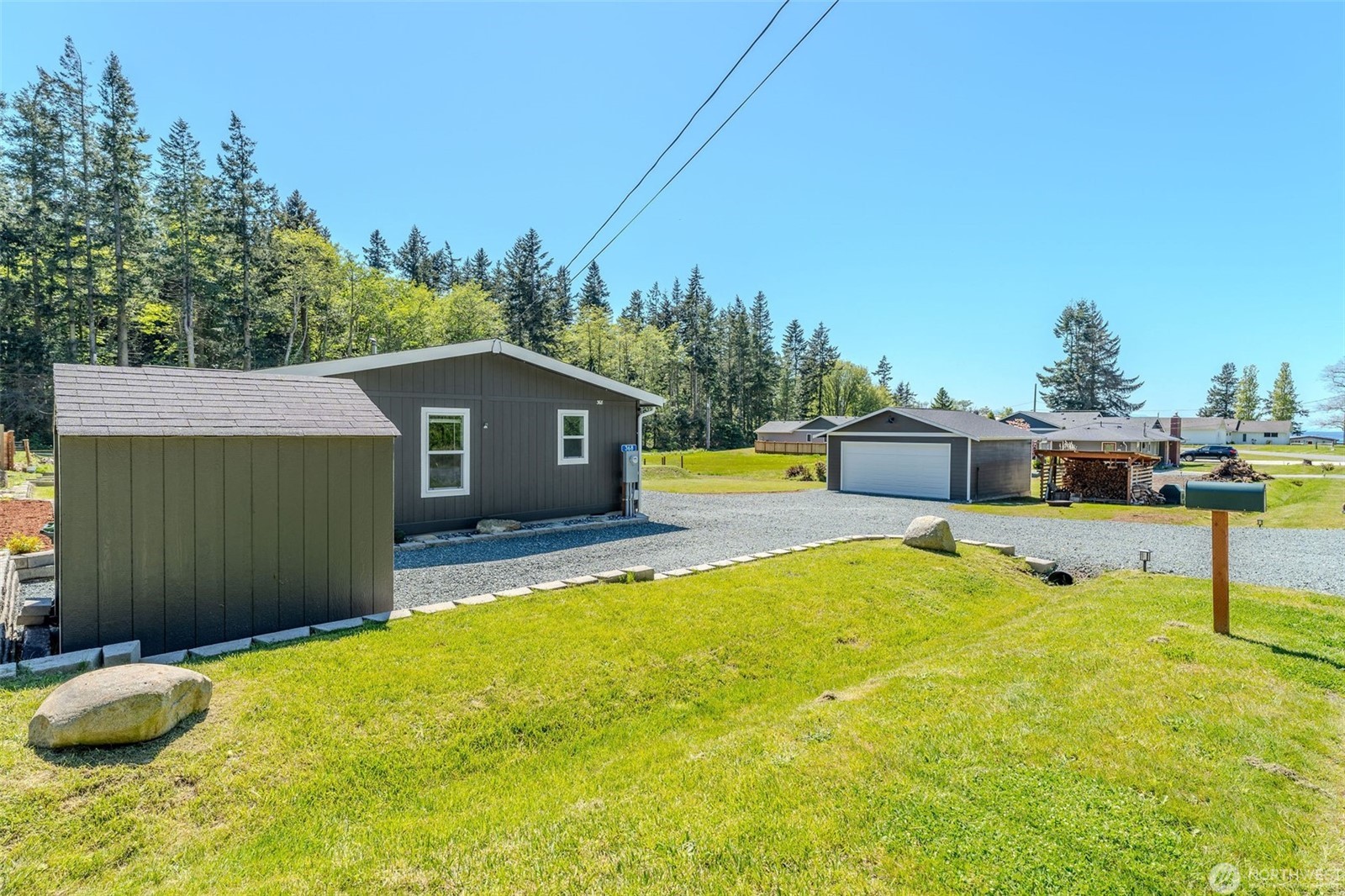 368 Coe Street Property Photo 2