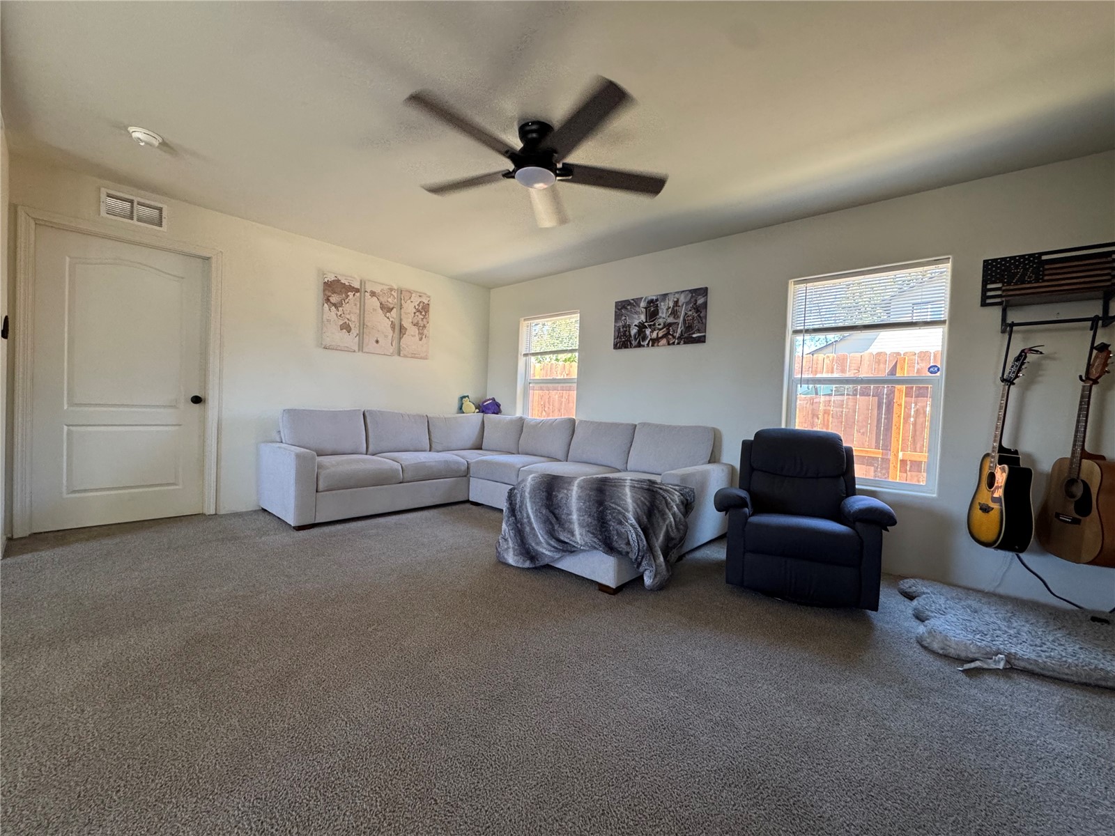 368 Coe Street Property Photo 5
