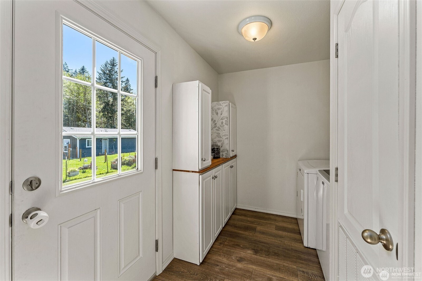 368 Coe Street Property Photo 12