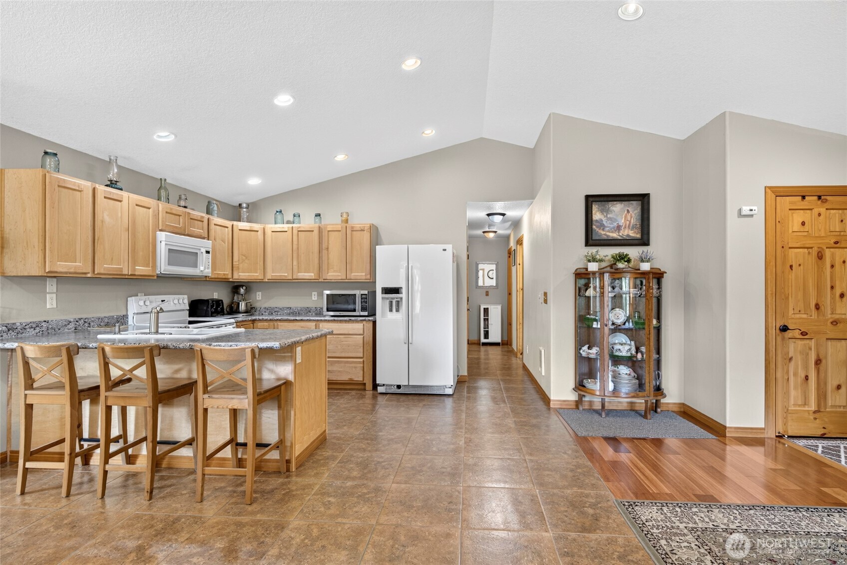 20301 Crane Place Property Photo 6