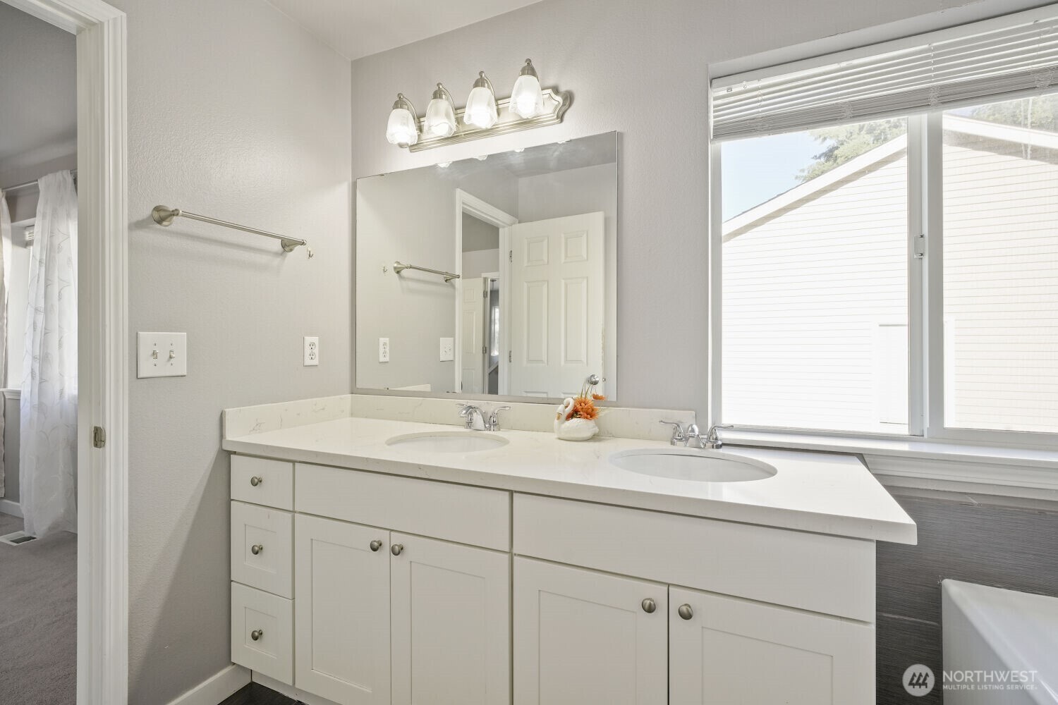 303 Pike Street 102 Property Photo 19