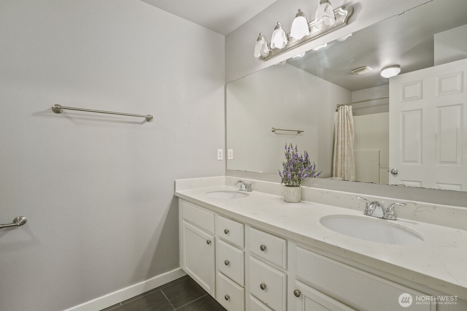 303 Pike Street 102 Property Photo 24