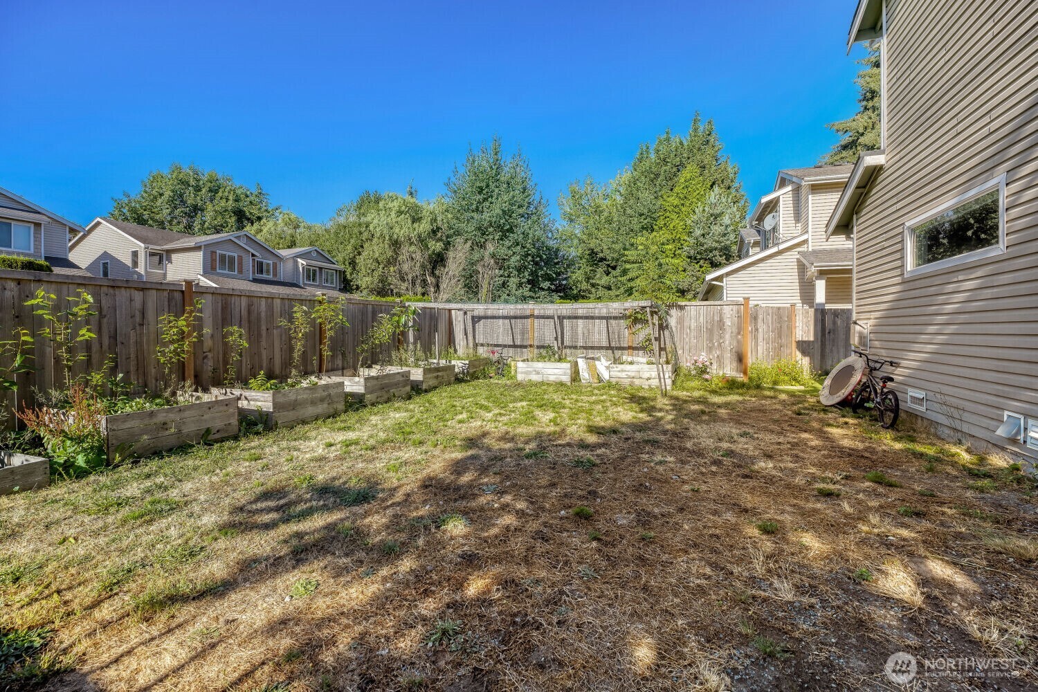 303 Pike Street 102 Property Photo 28