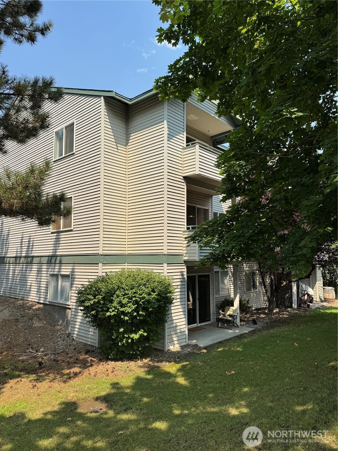 667 4th Street L301 Property Photo 16