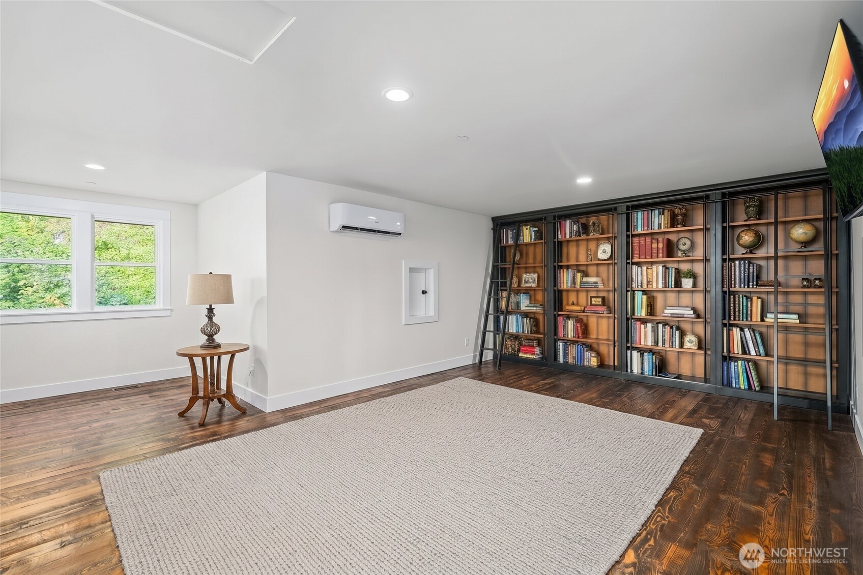 17345 Olympic Pl Property Photo 13