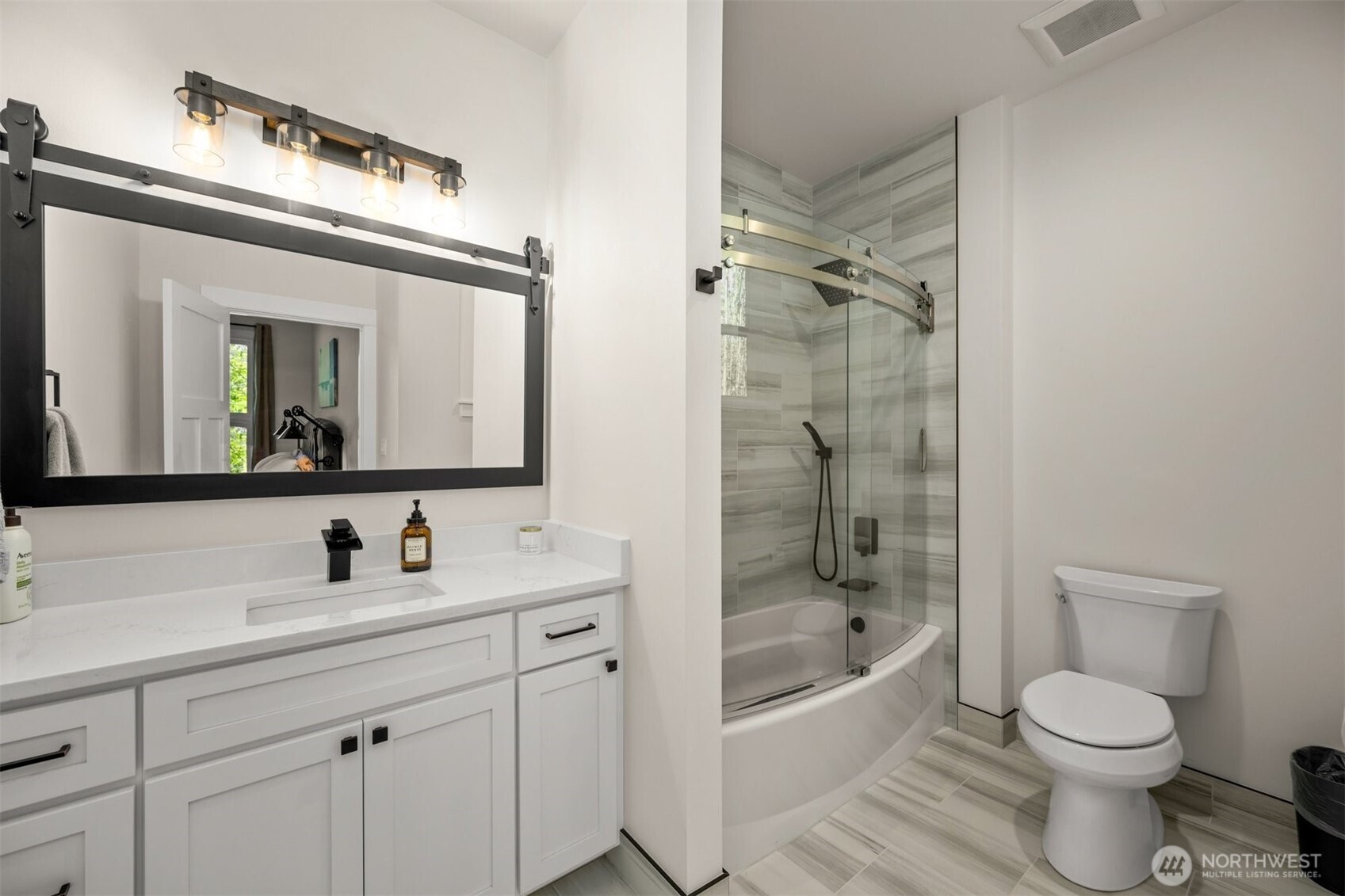 17345 Olympic Pl Property Photo 25