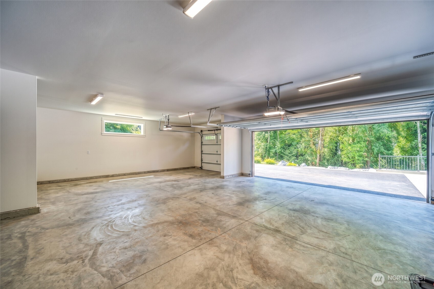 17345 Olympic Pl Property Photo 31
