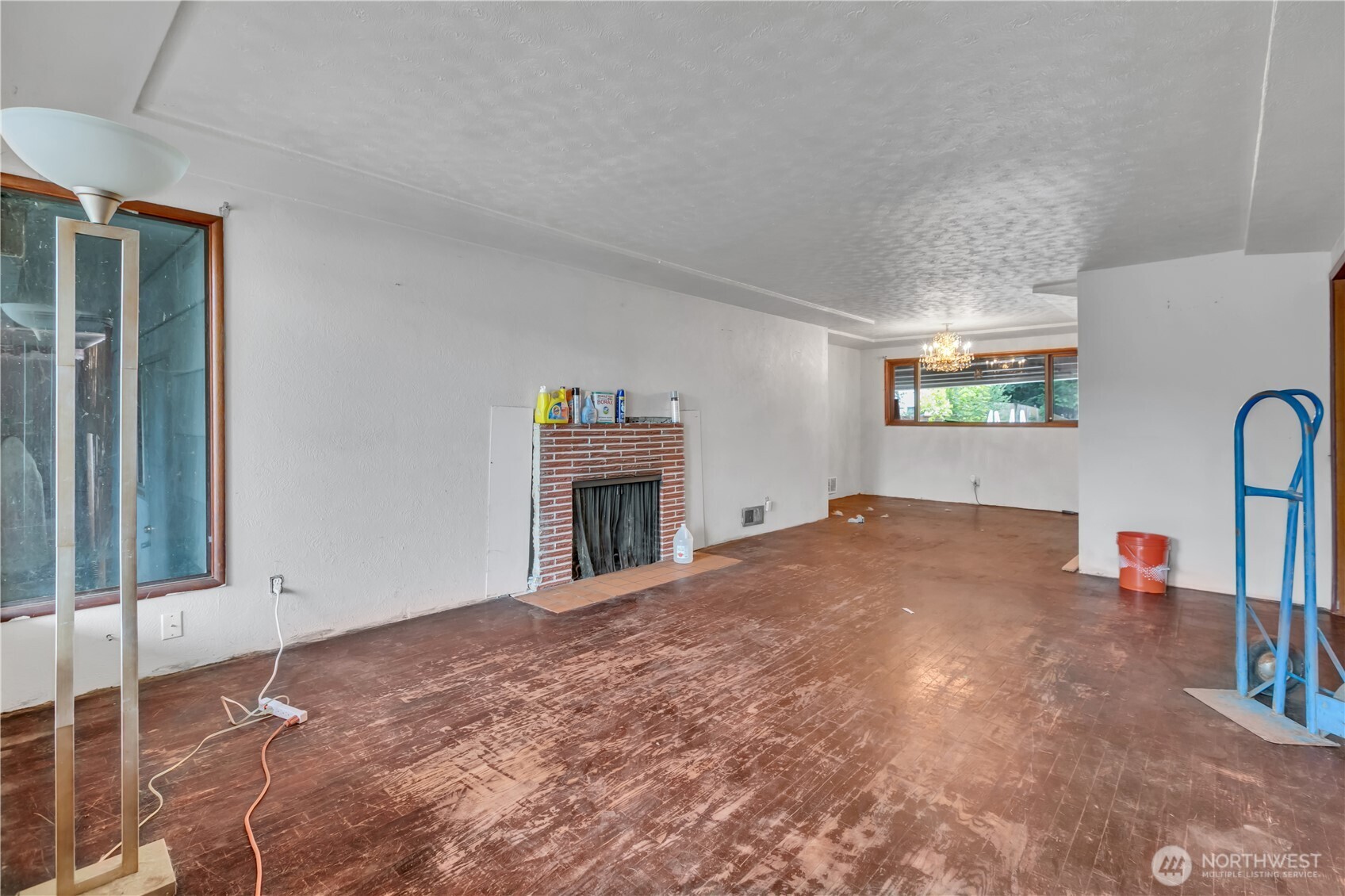 8522 29th Street Property Photo 5