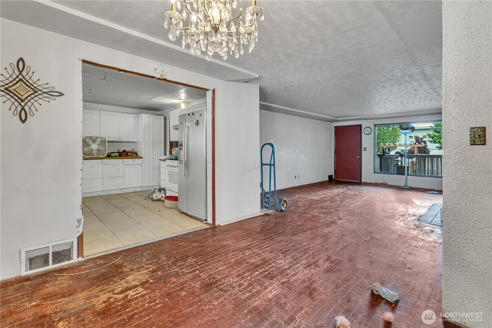8522 29th Street Property Photo 9
