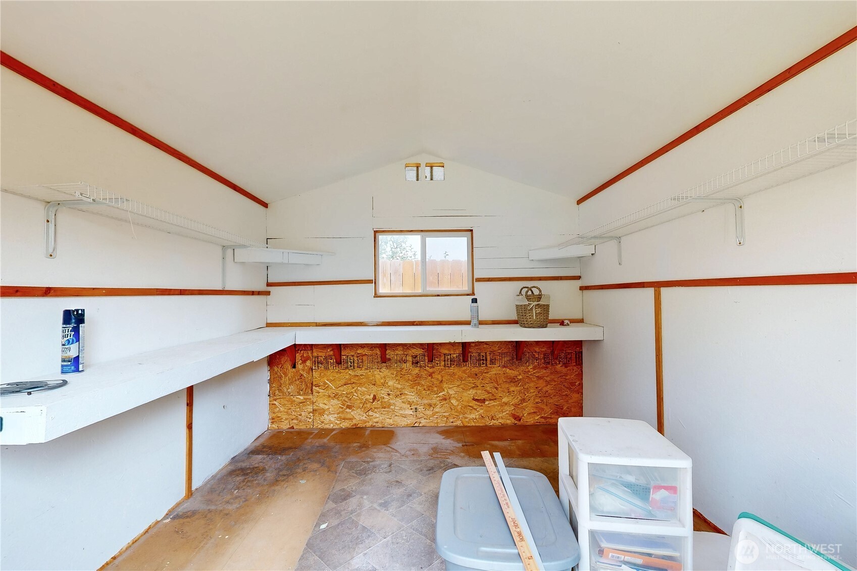 111 N D Street Property Photo 37