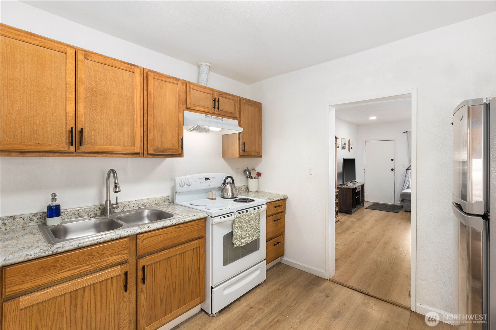 803 N Pacific Avenue Property Photo 13