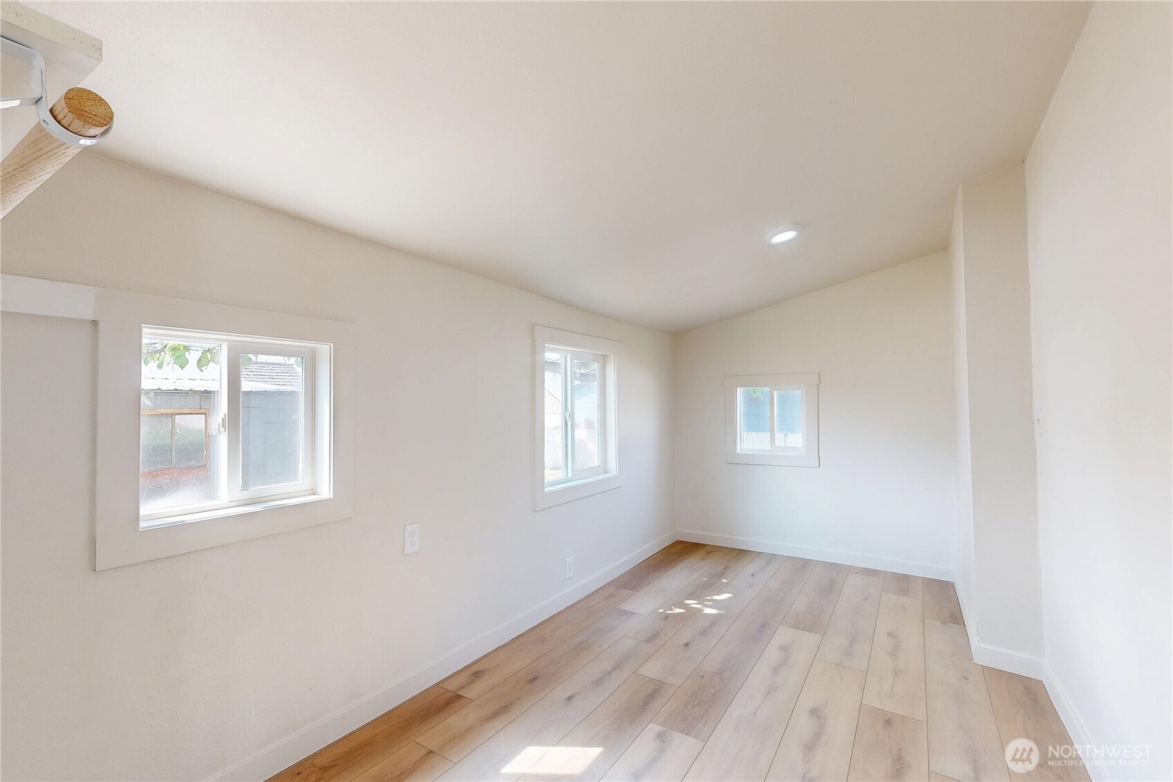 711 Robbins Street Property Photo 17