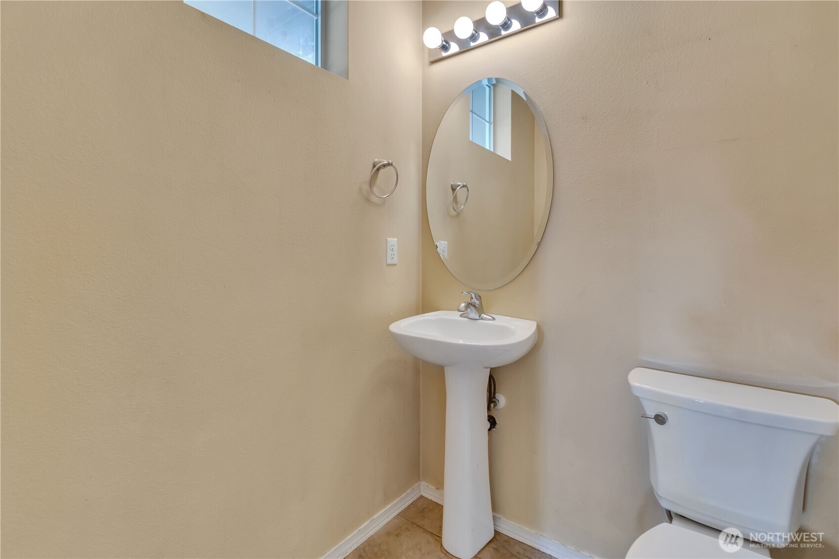 5240 54th Avenue Property Photo 16