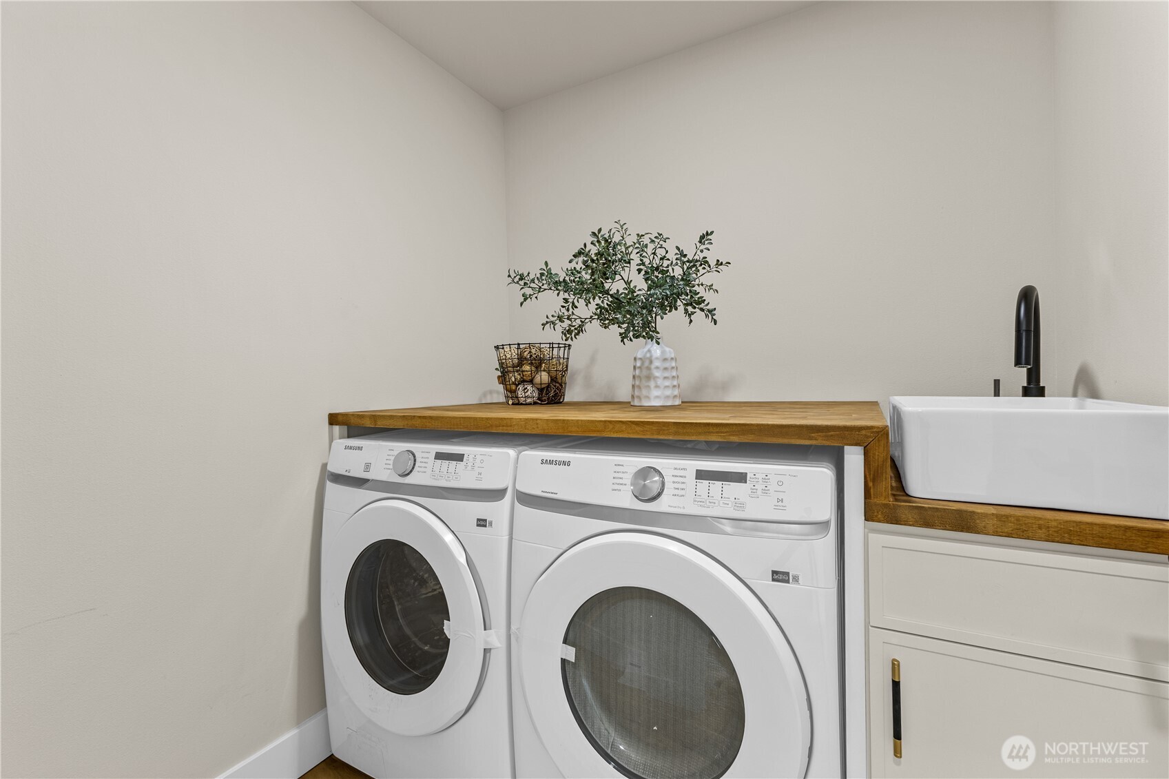 11709 Roosevelt Way Property Photo 24