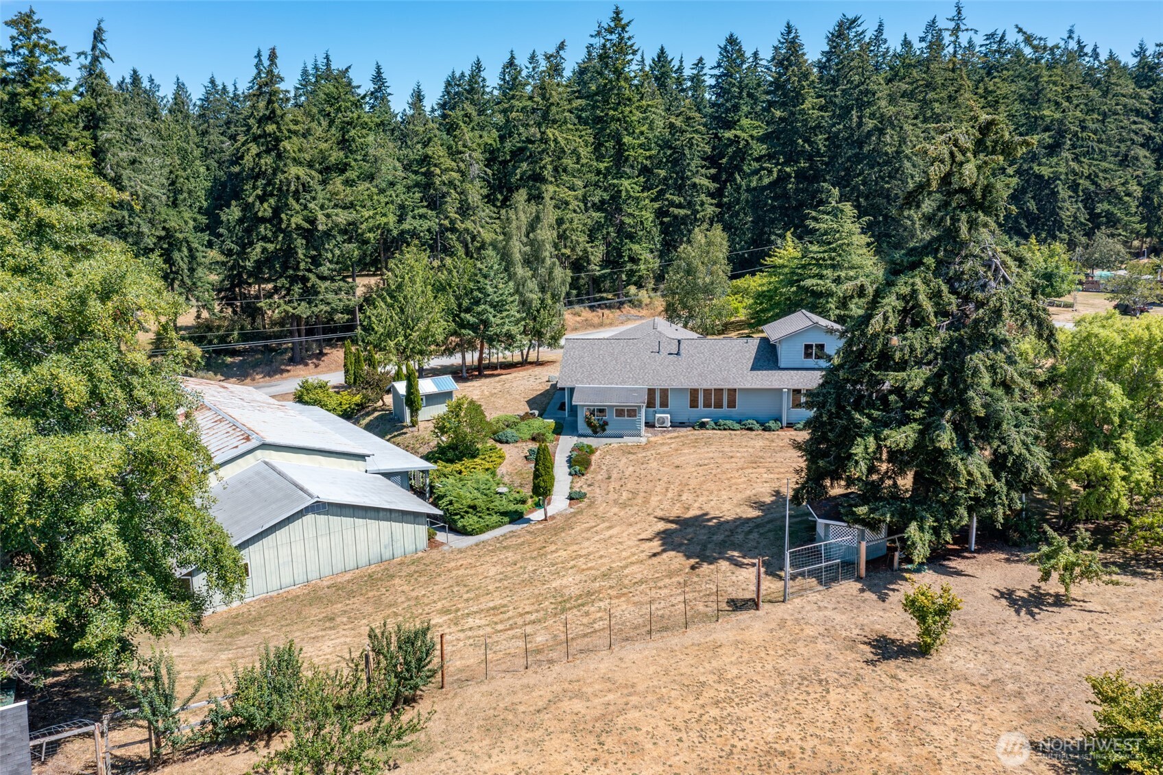 830 Rusty Road Property Photo 4