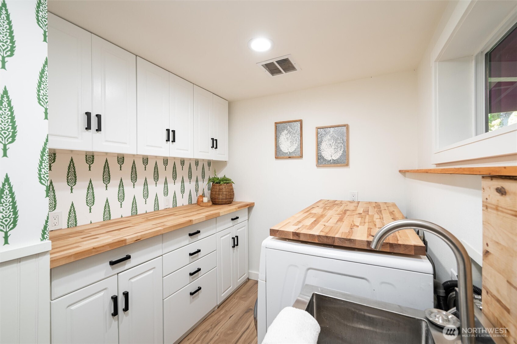 2553 Mackenzie Road Property Photo 14