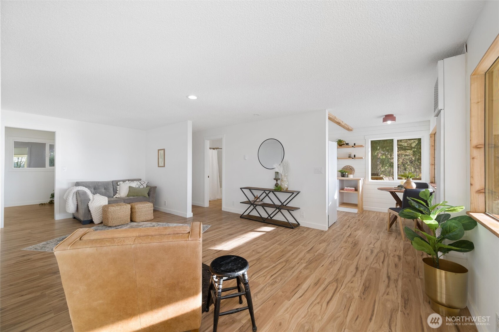 2553 Mackenzie Road Property Photo 17