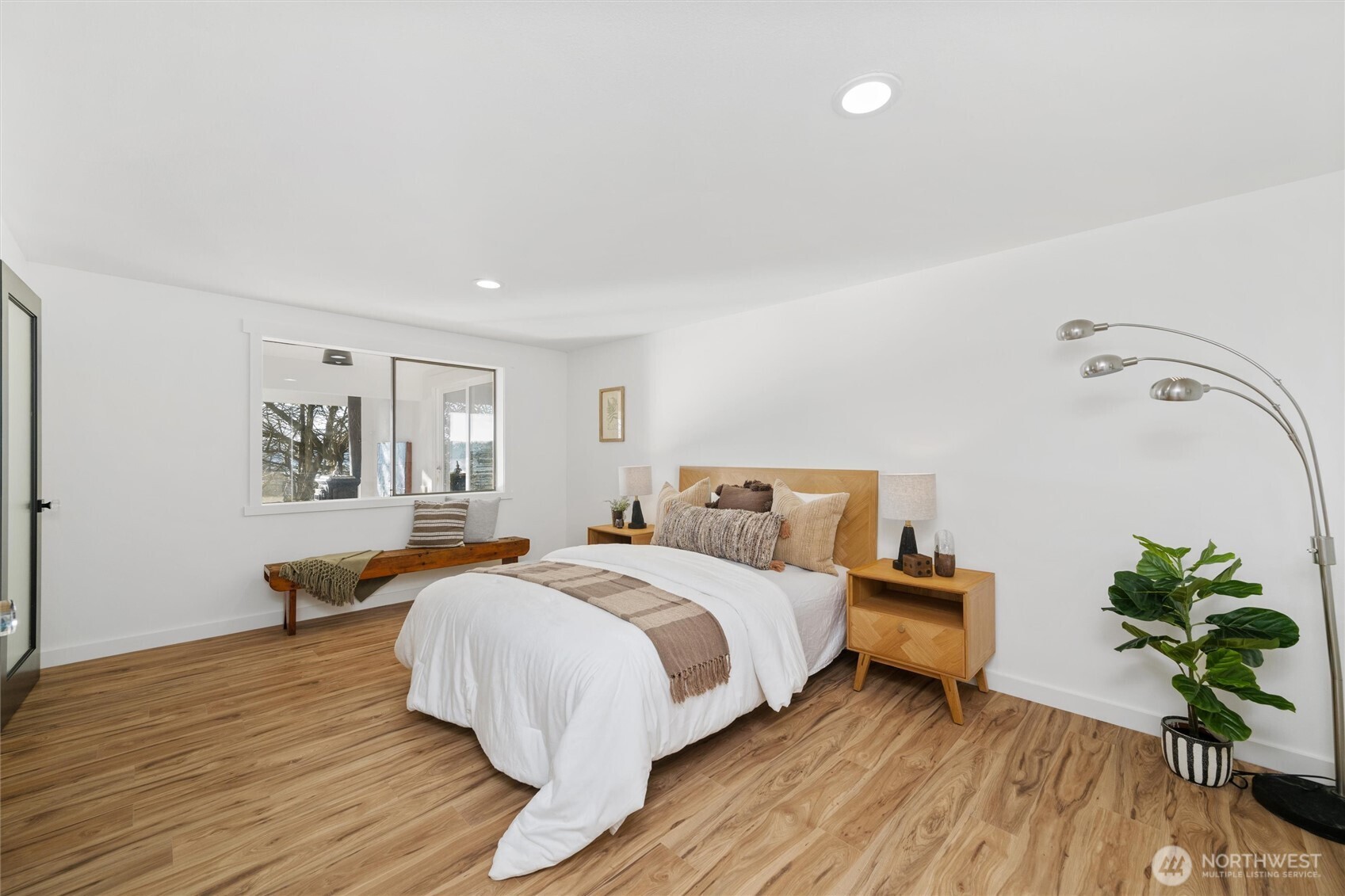 2553 Mackenzie Road Property Photo 23