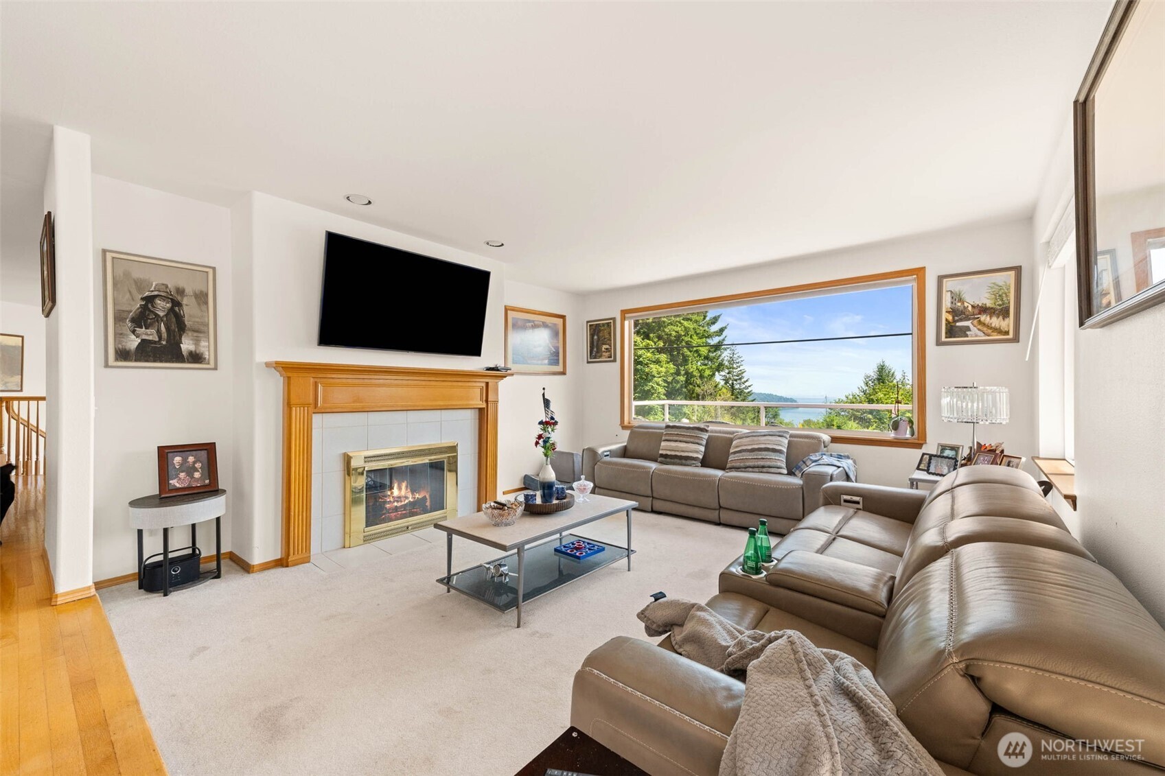 11002 Moller Drive Property Photo 10