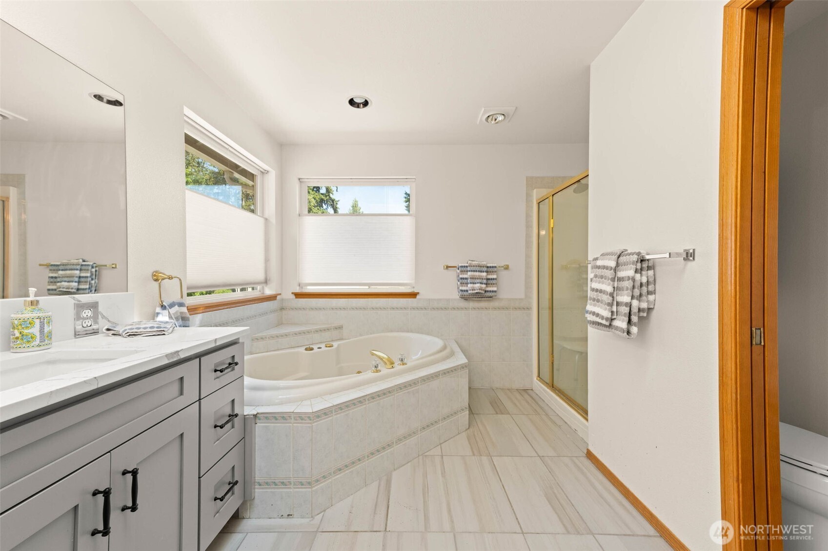 11002 Moller Drive Property Photo 21