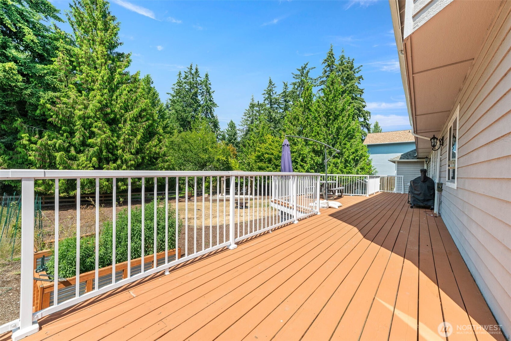 11002 Moller Drive Property Photo 33