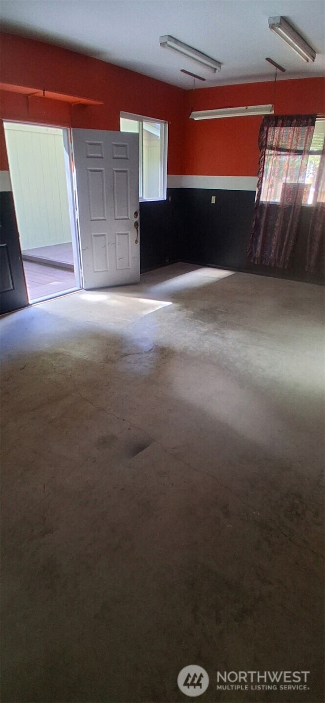 18110 81st Street Property Photo 25