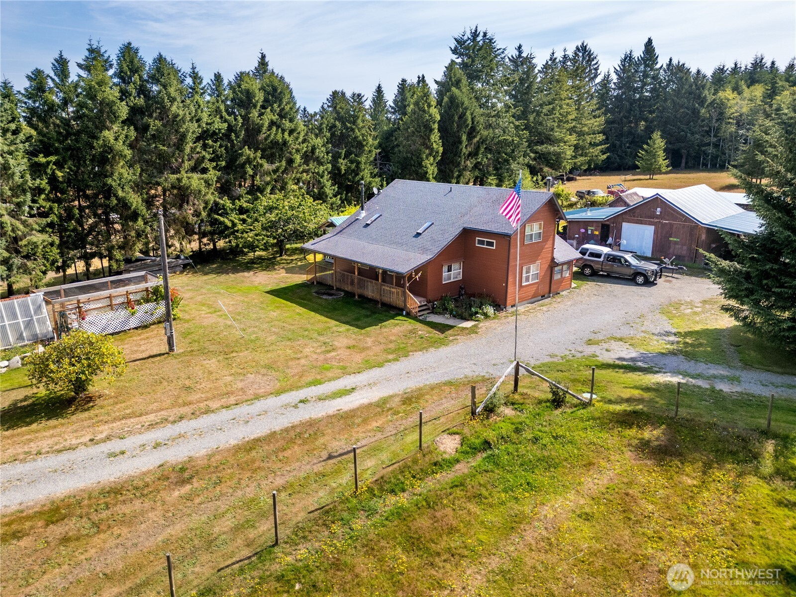 332 Whiskey Creek Beach Rd Property Photo 1