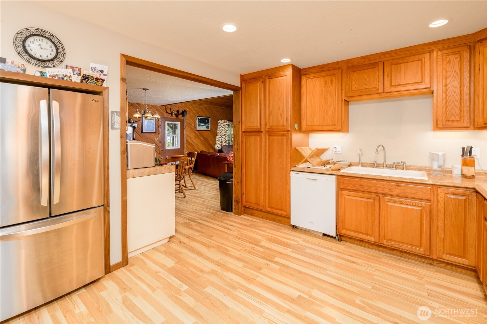 332 Whiskey Creek Beach Rd Property Photo 9