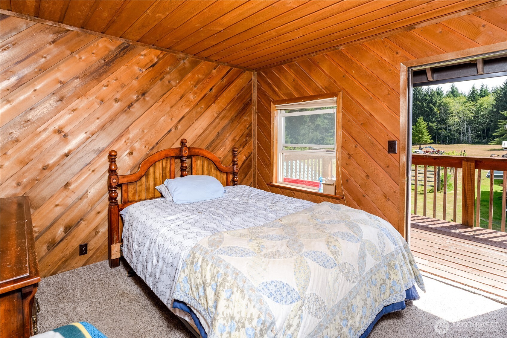 332 Whiskey Creek Beach Rd Property Photo 14