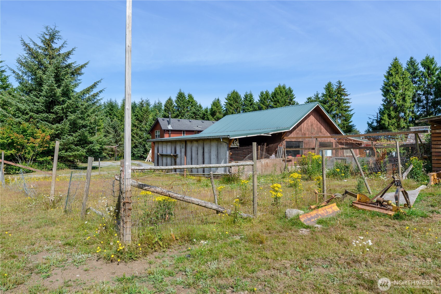 332 Whiskey Creek Beach Rd Property Photo 18