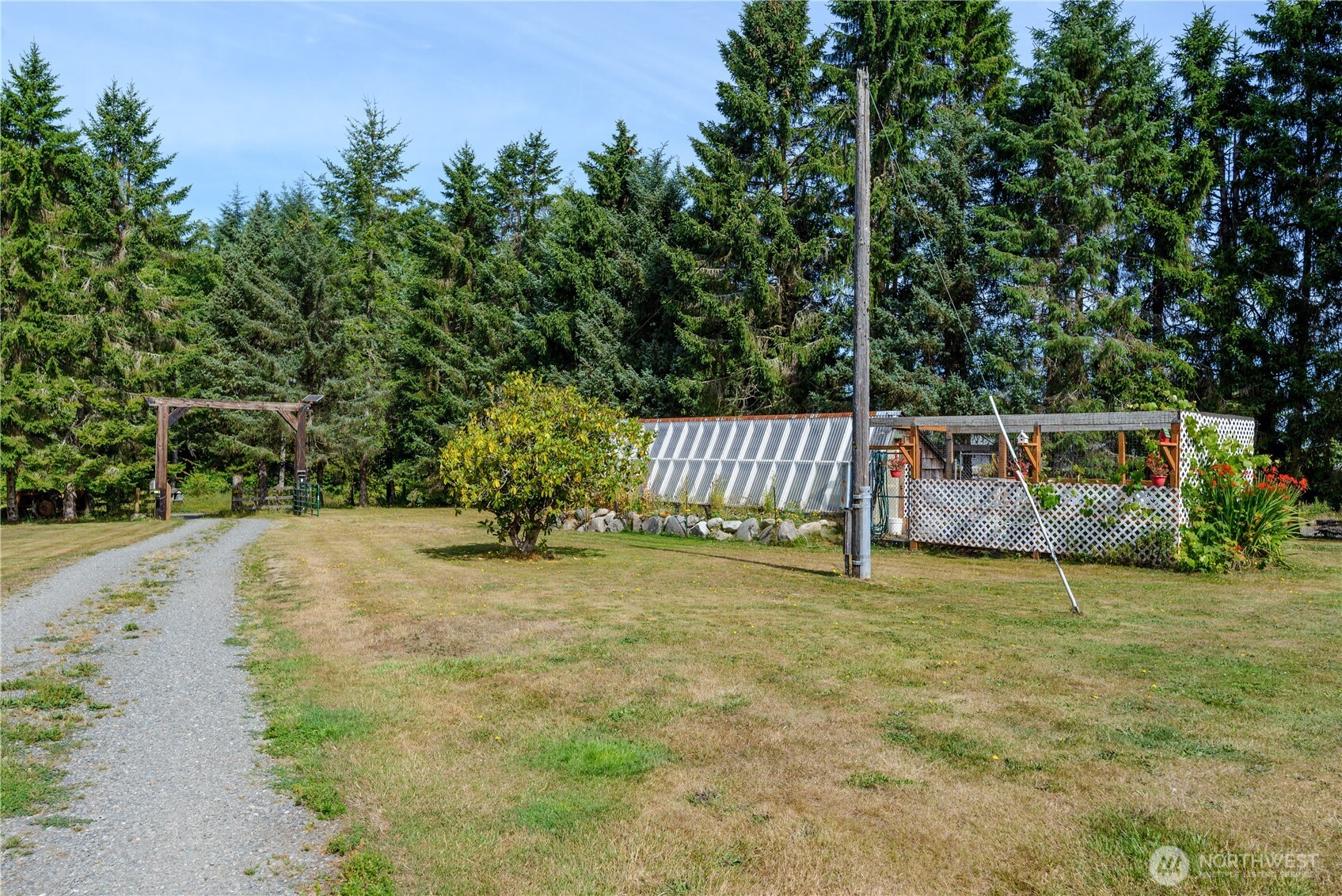 332 Whiskey Creek Beach Rd Property Photo 24