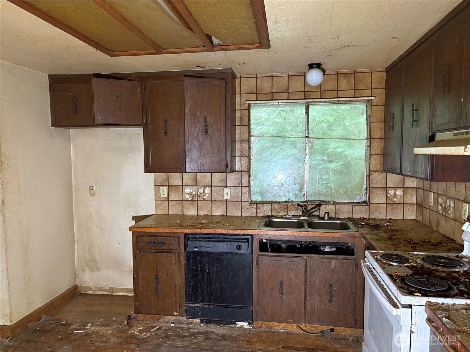 17628 Palomino Drive Property Photo 6