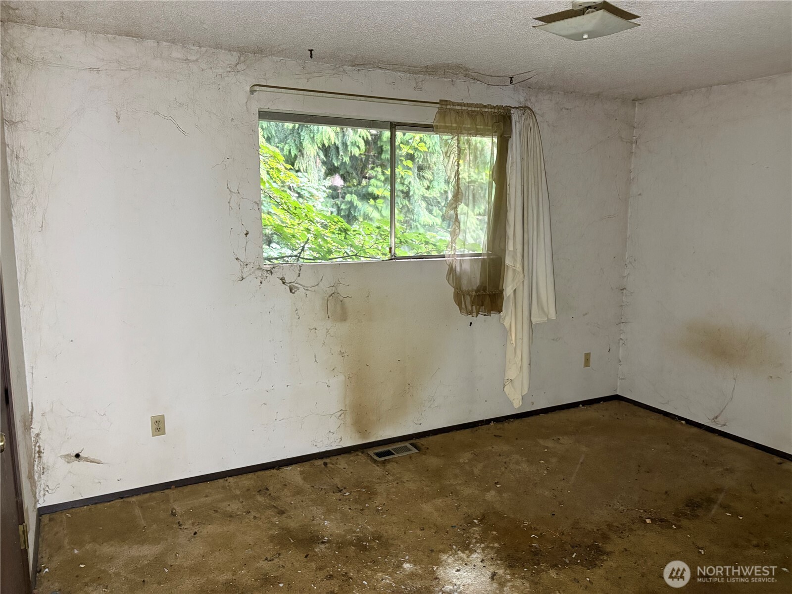 17628 Palomino Drive Property Photo 8