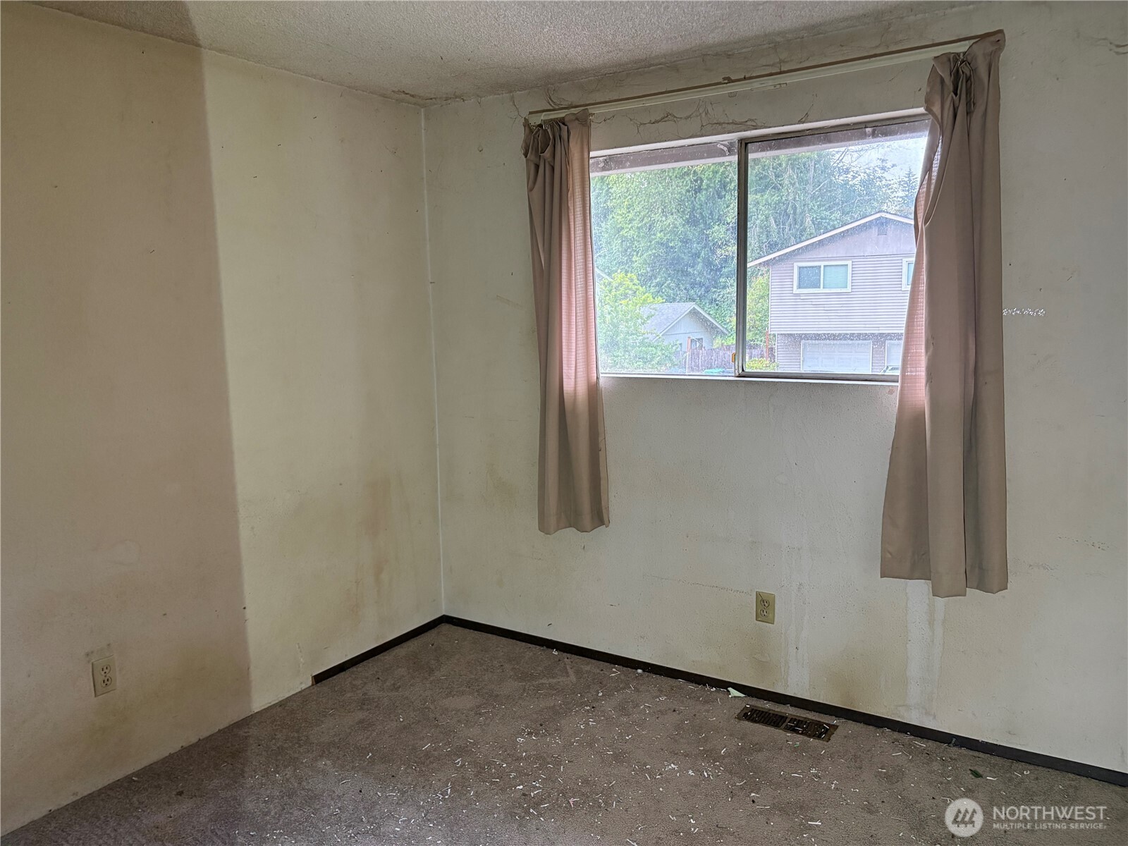 17628 Palomino Drive Property Photo 9