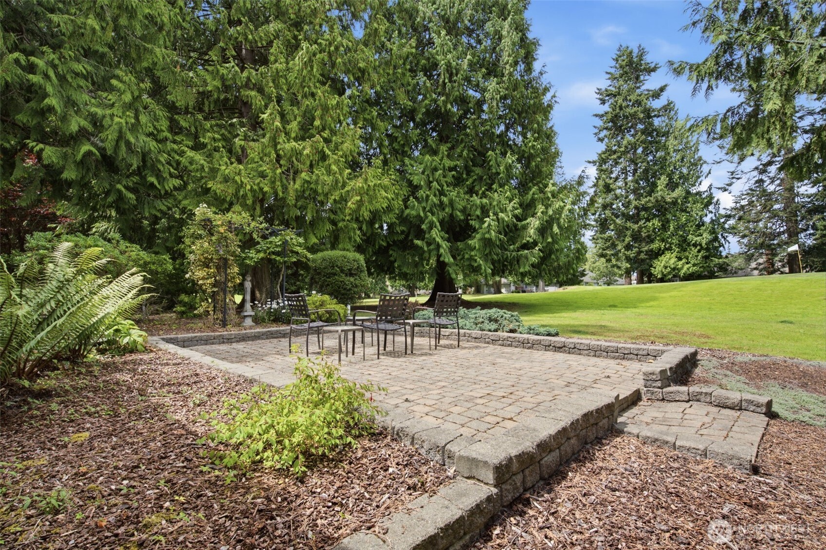 106 Fairway Place Property Photo 34