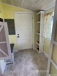 528 S 7th Property Photo 5
