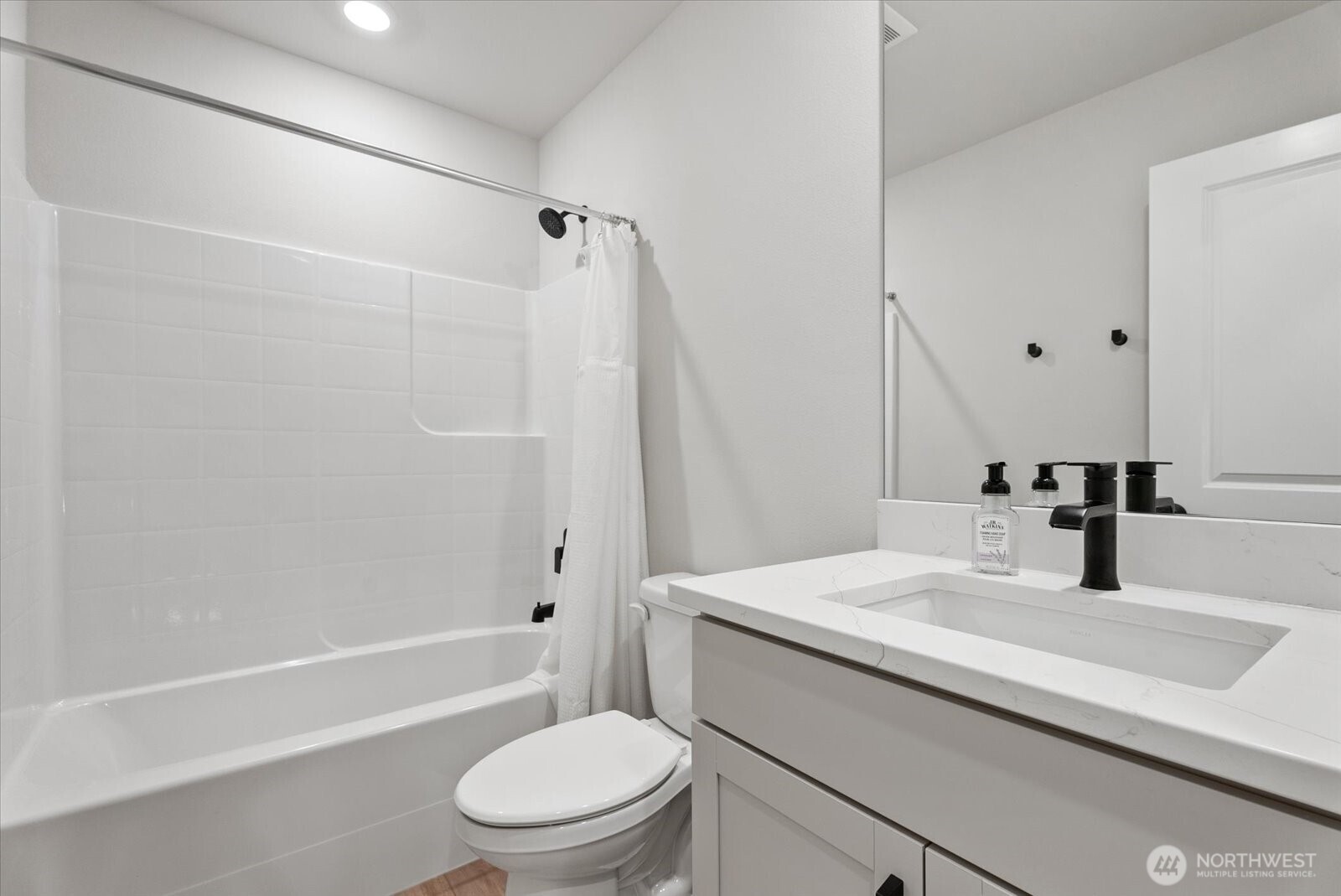 14704 Meridian Avenue B Property Photo 24