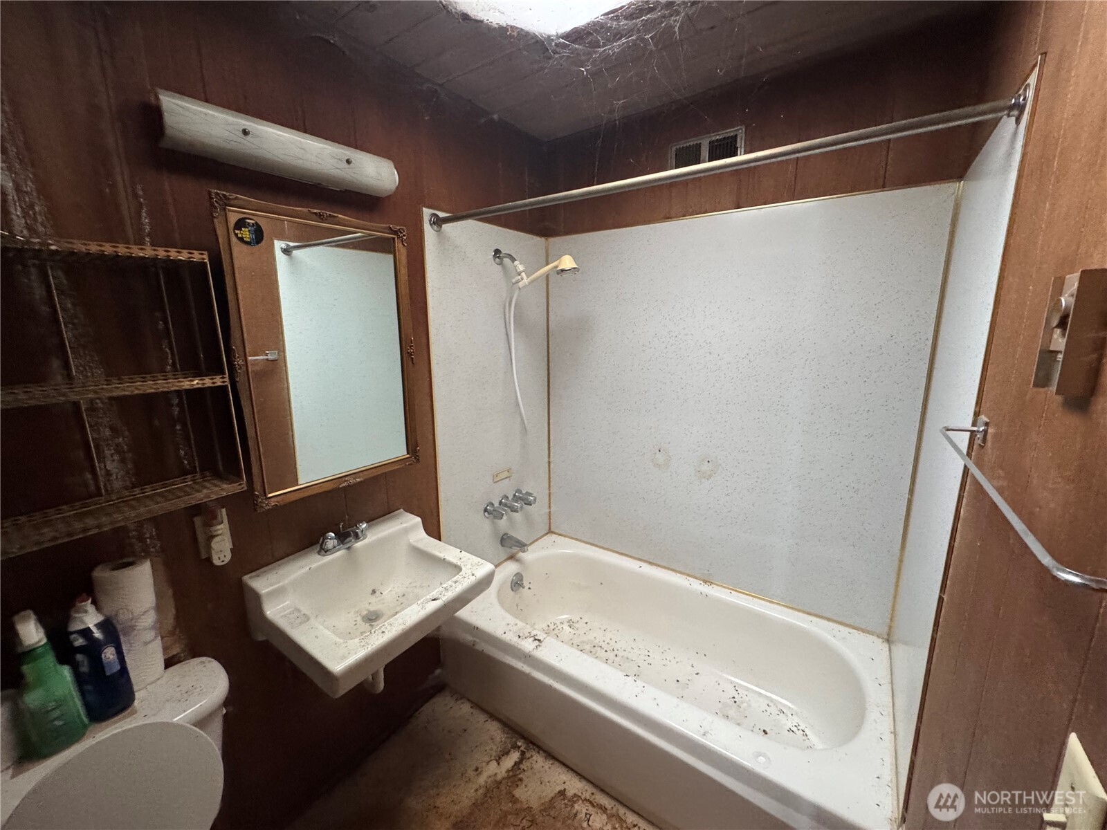 1284 Dines Point Road Property Photo 13