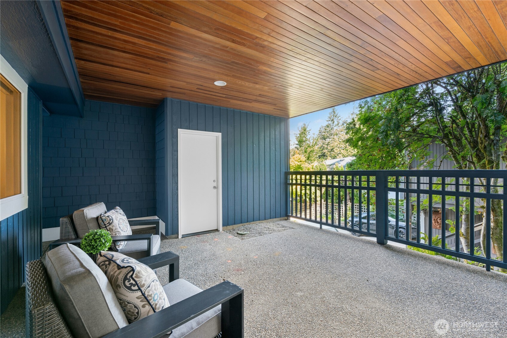 13130 Holmes Point Drive Property Photo 32