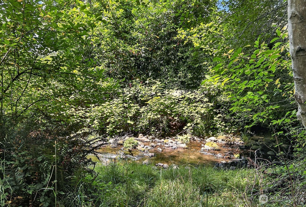 2009 E Ennis Creek Road Property Photo 4