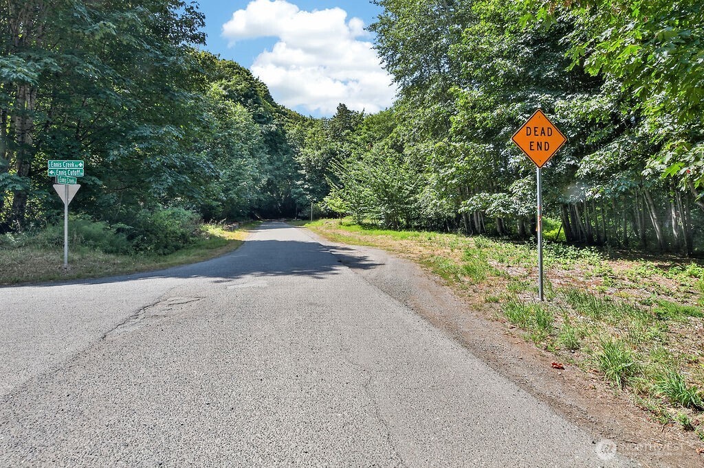 2009 E Ennis Creek Road Property Photo 5