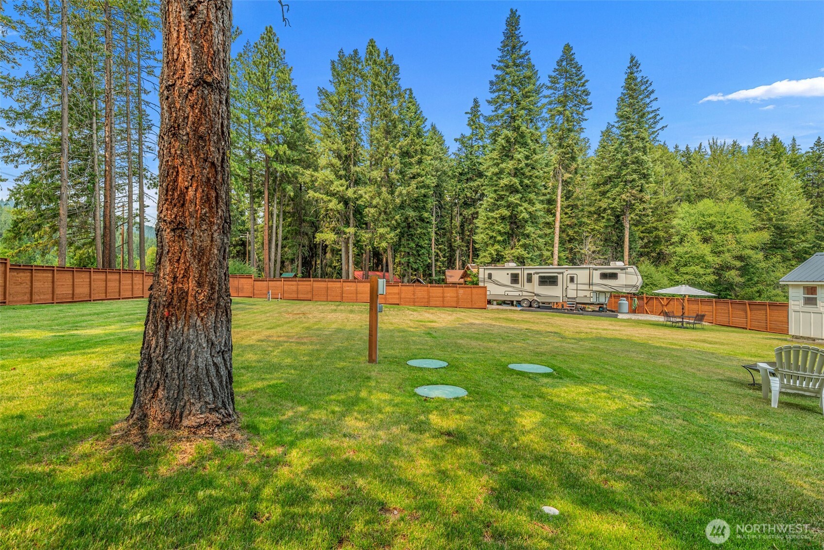 17993 River Road Property Photo 7