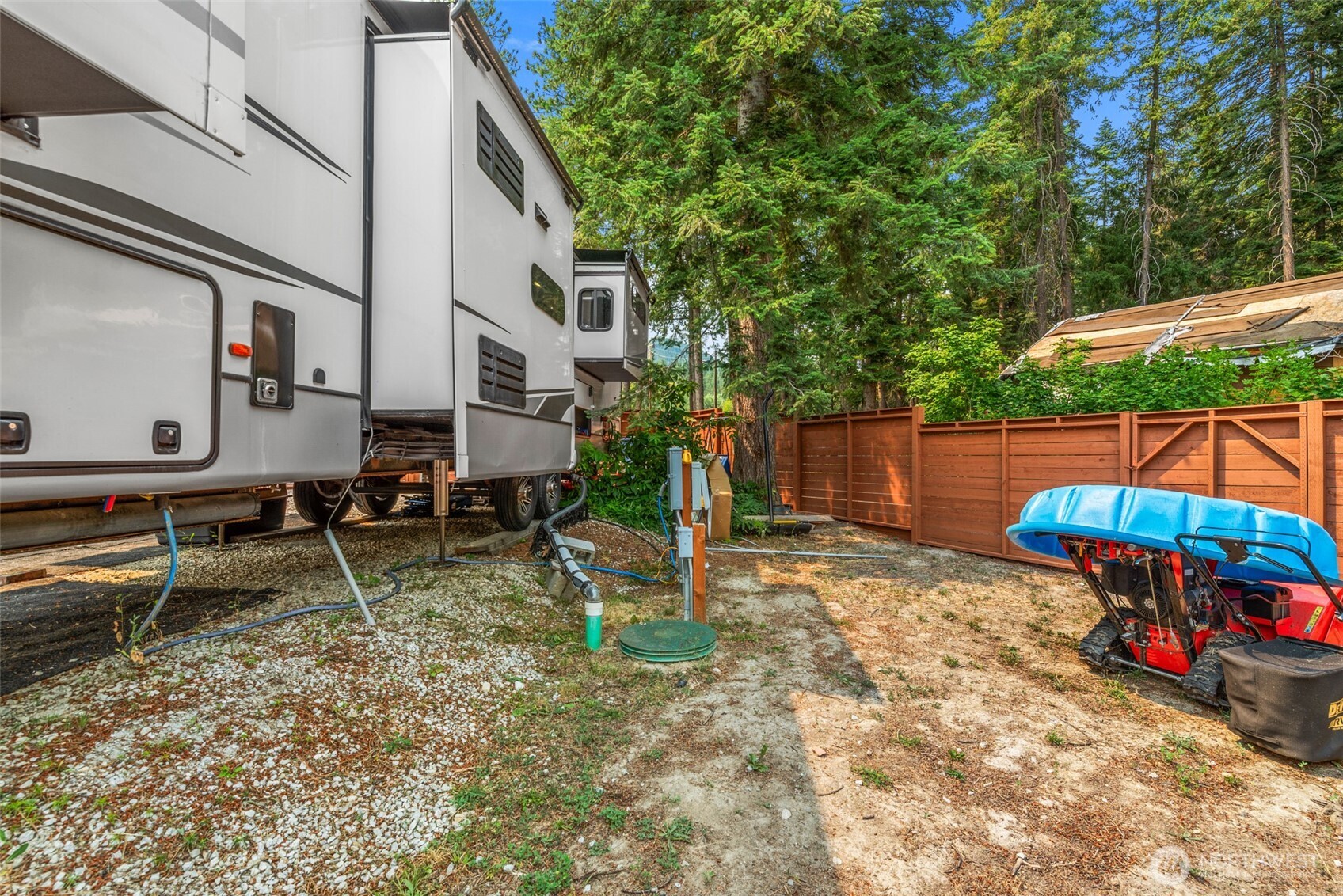 17993 River Road Property Photo 29