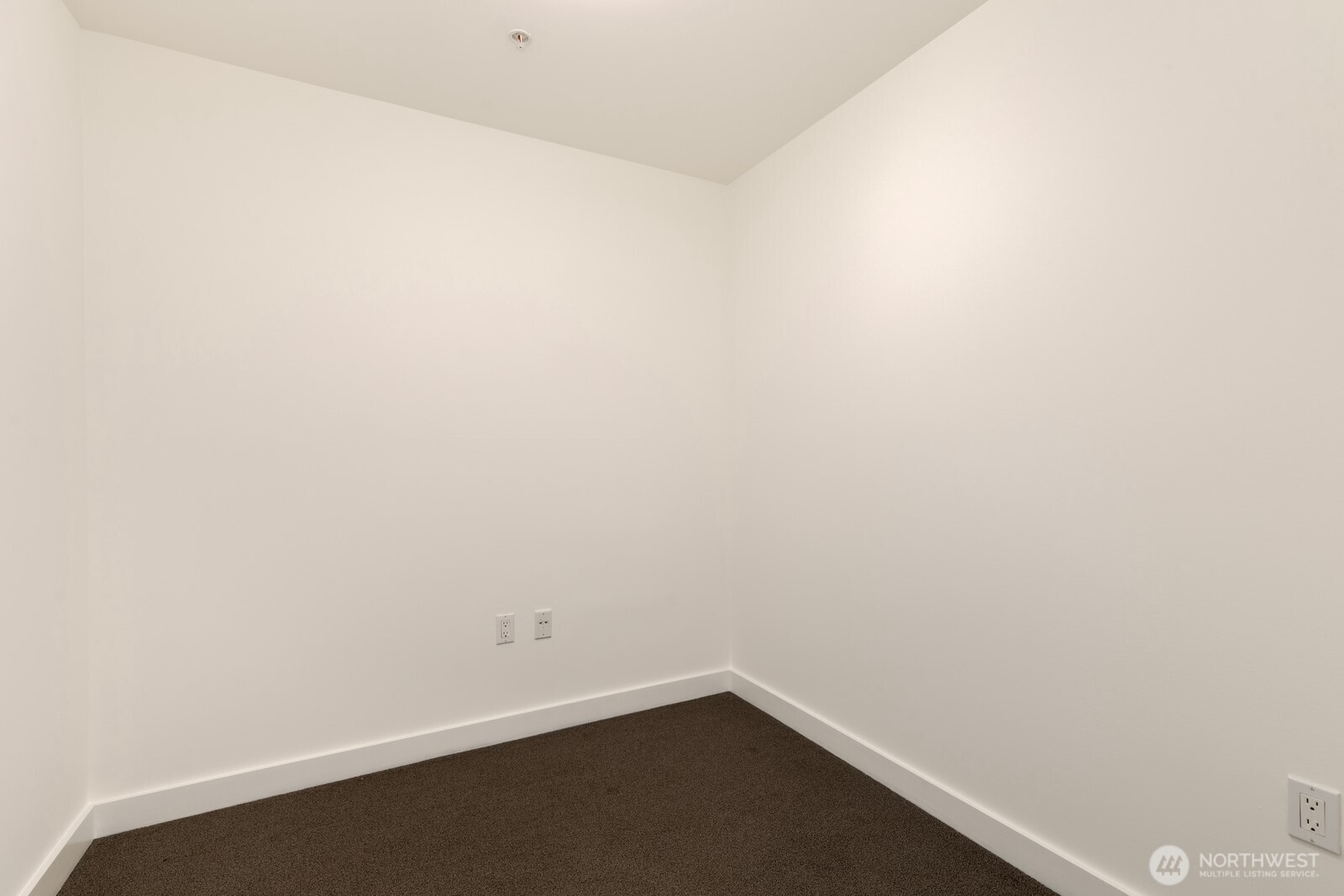 910 Lenora Street S909 Property Photo 20