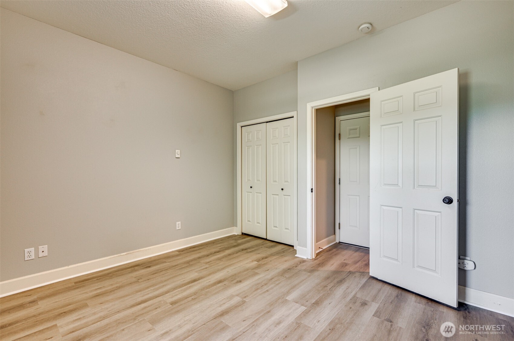 8722 Ne 17th Street Property Photo 6