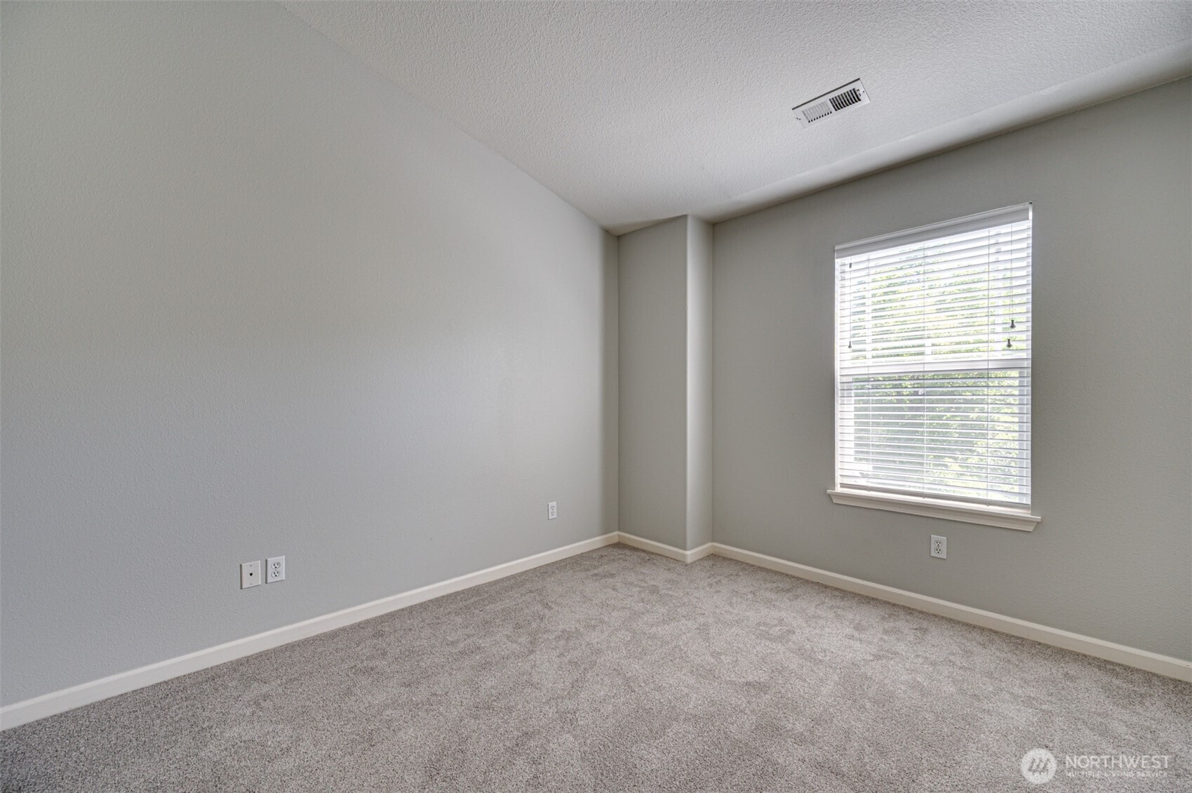 8722 Ne 17th Street Property Photo 23