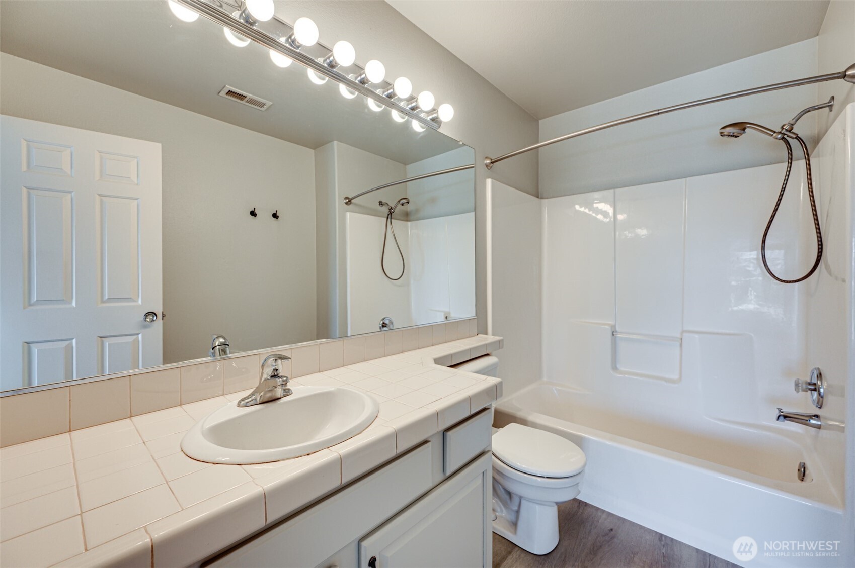 8722 Ne 17th Street Property Photo 27